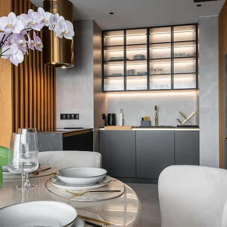 House, Sun & Snow * Zegrze