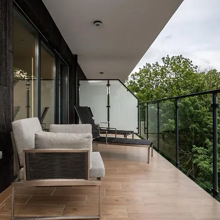 House, Sun & Snow Apartment Zegrze