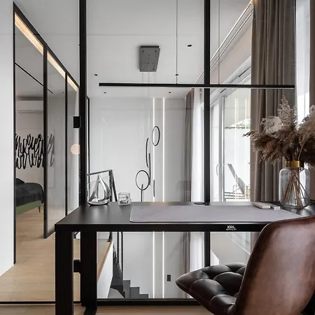 House, Sun & Snow Zegrze