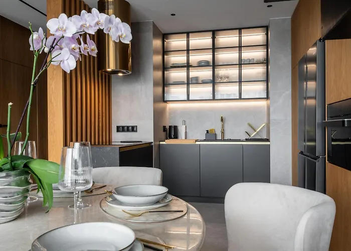 House, Sun & Snow * Zegrze